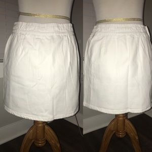 white skirt - anthropologie size M never worn